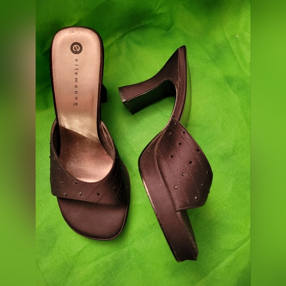 ELLEMENNO Black high heel shoe size 8 - Picture 2 of 3